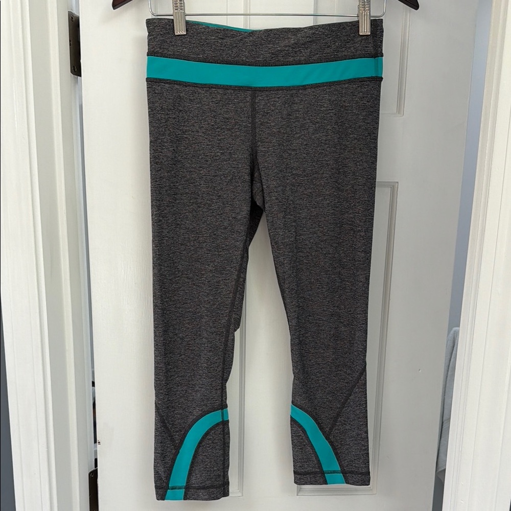 Women’s Heather Gray Capri Leggings with Teal Accent